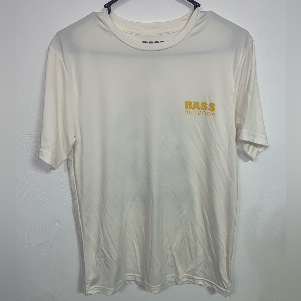 BASS Outdoor Never Worn - Shirt with Sun/ Mountain Size Small